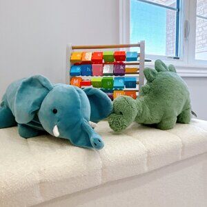 2 JELLYCAT AND 1 WOODEN TOY, PRICE FOR ALL